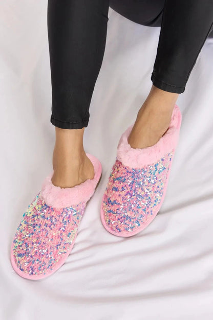 Forever Link Sequin Plush Round Toe Slippers - Fashorio