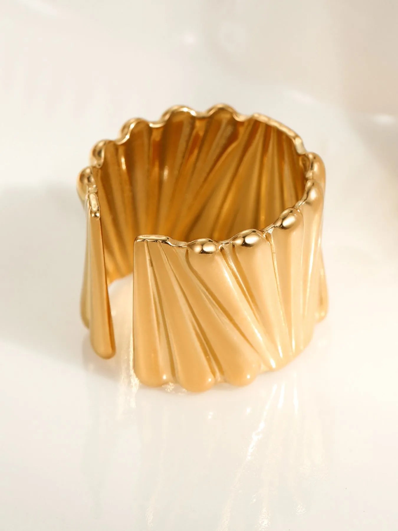 Fashorio Gold / 6.5-7 18K Gold-Plated Wide Band Statement Ring