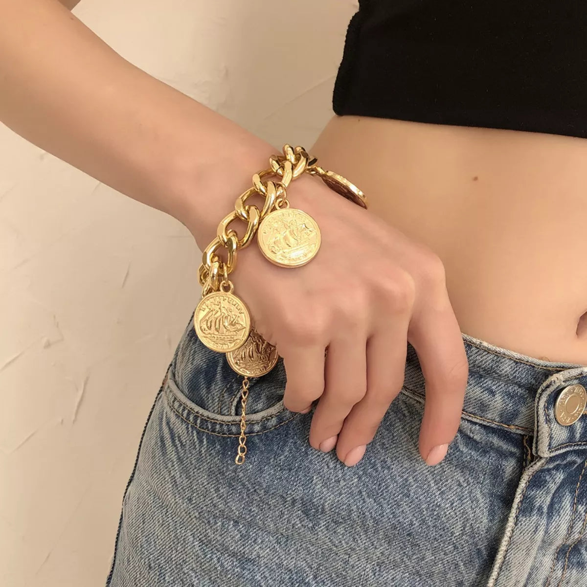 Fashorio Gold / One Size 18K Gold-Plated Coin Charm Bracelet