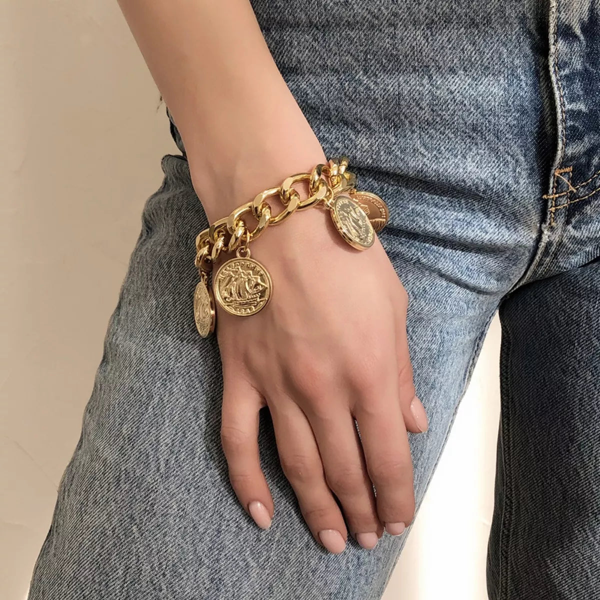 Fashorio Gold / One Size 18K Gold-Plated Coin Charm Bracelet