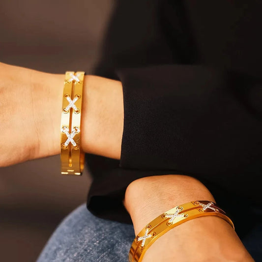 18K Gold-Plated Czech Diamond Bracelet Gold One Size - Fashorio