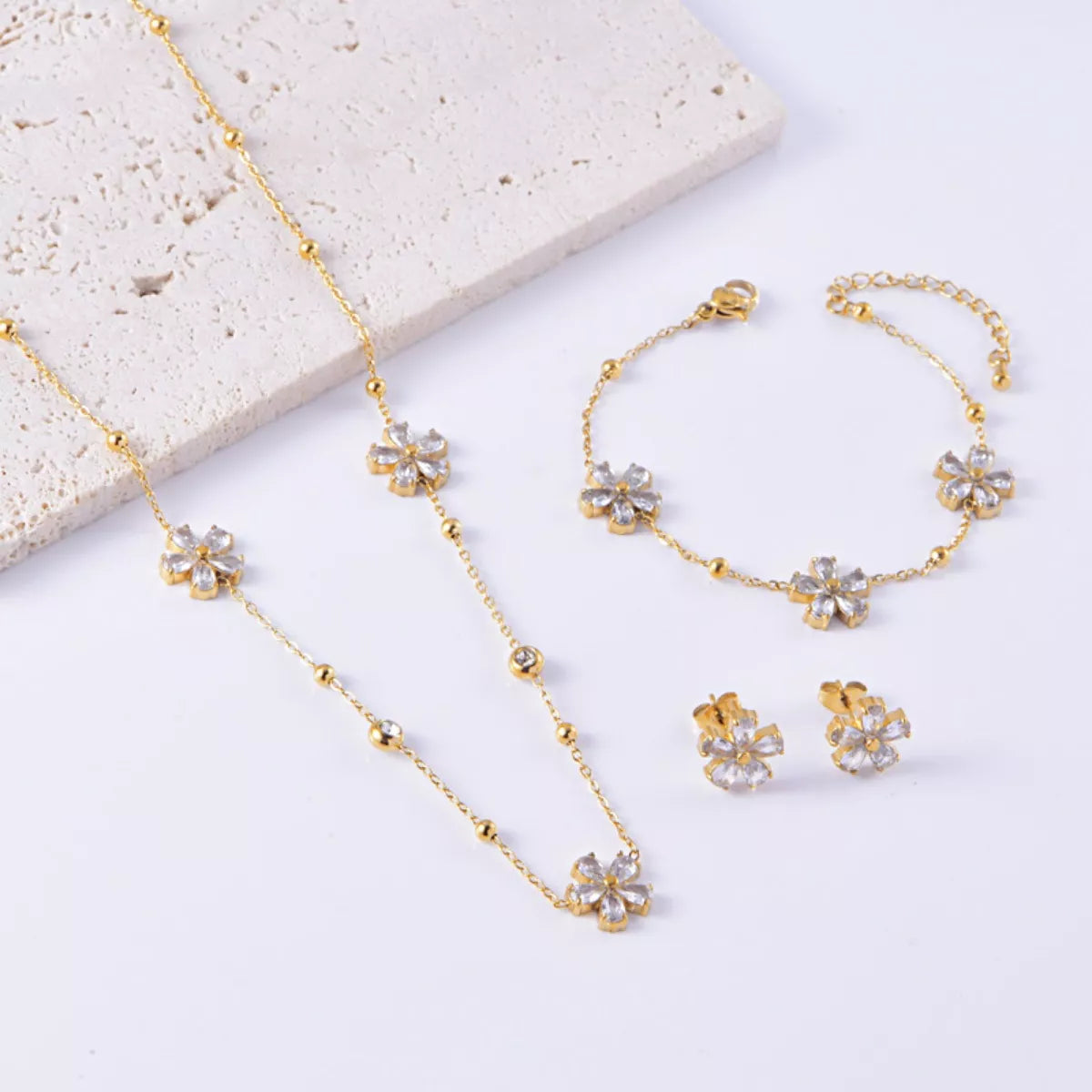 Fashorio Gold / One Size 18K Gold-Plated Flower Jewelry Set