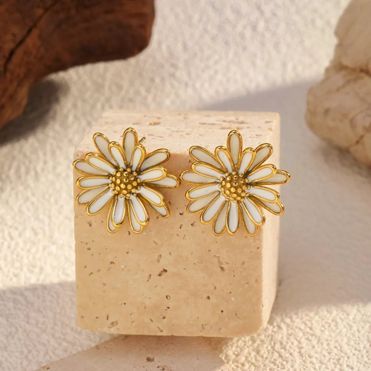 Fashorio Gold / One Size 18K Gold-Plated Flower Stud Earrings