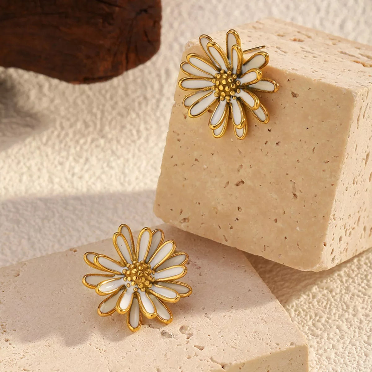 Fashorio Gold / One Size 18K Gold-Plated Flower Stud Earrings