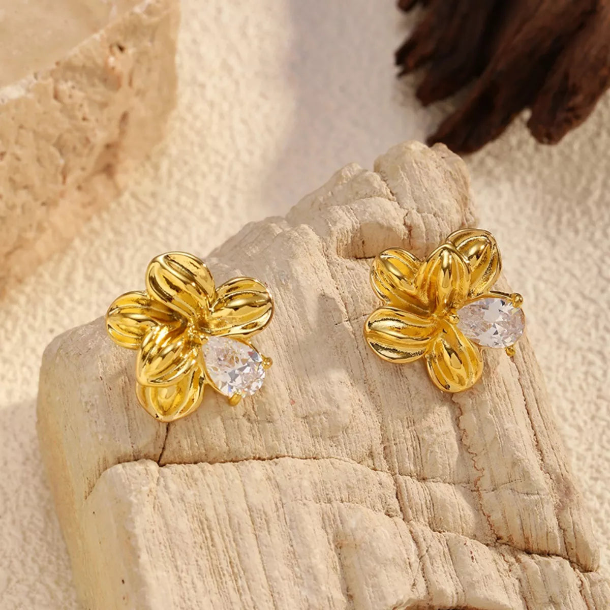 Fashorio Gold / One Size 18K Gold-Plated Flower Stud Earrings