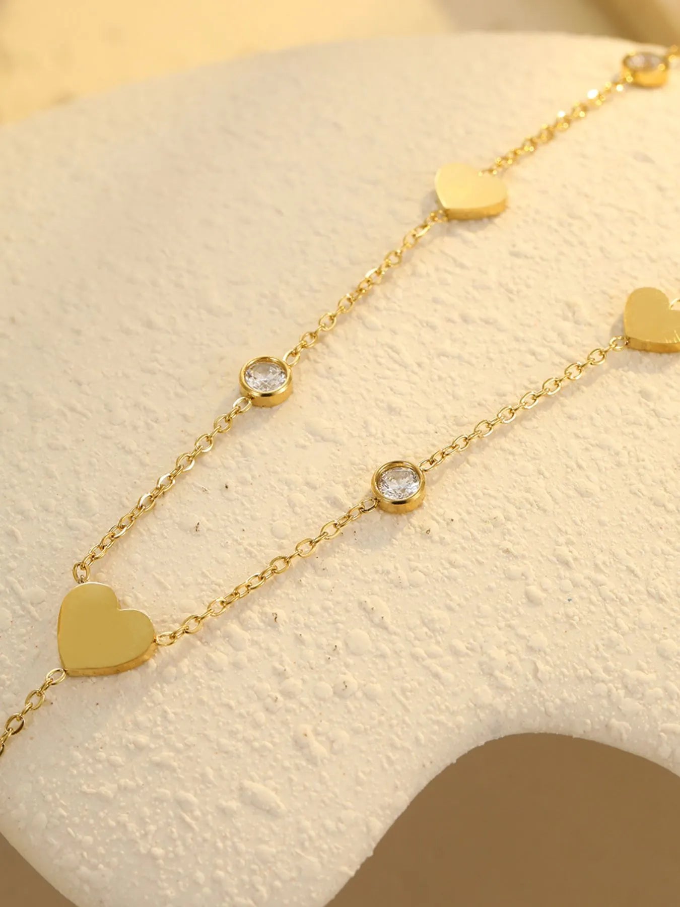 Fashorio Gold / One Size 18K Gold-Plated Heart Zircon Necklace