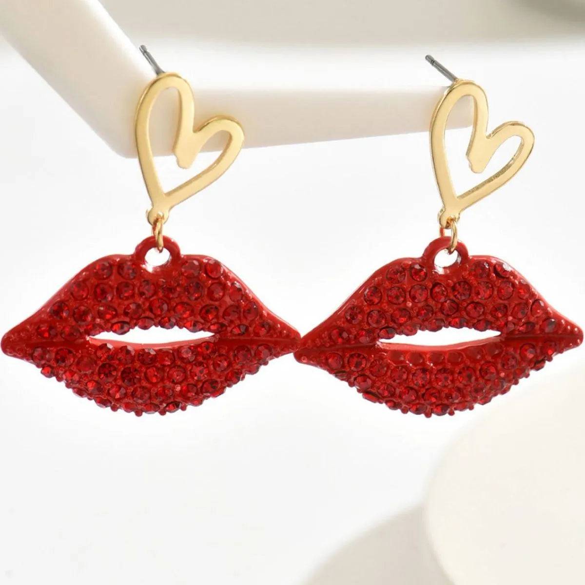 Fashorio Gold / One Size 18K Gold-Plated Rhinestone Lips Heart Dangle Earrings