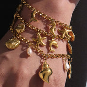 Fashorio Gold / One Size 18K Gold-Plated Sea Shell Charm Bracelet