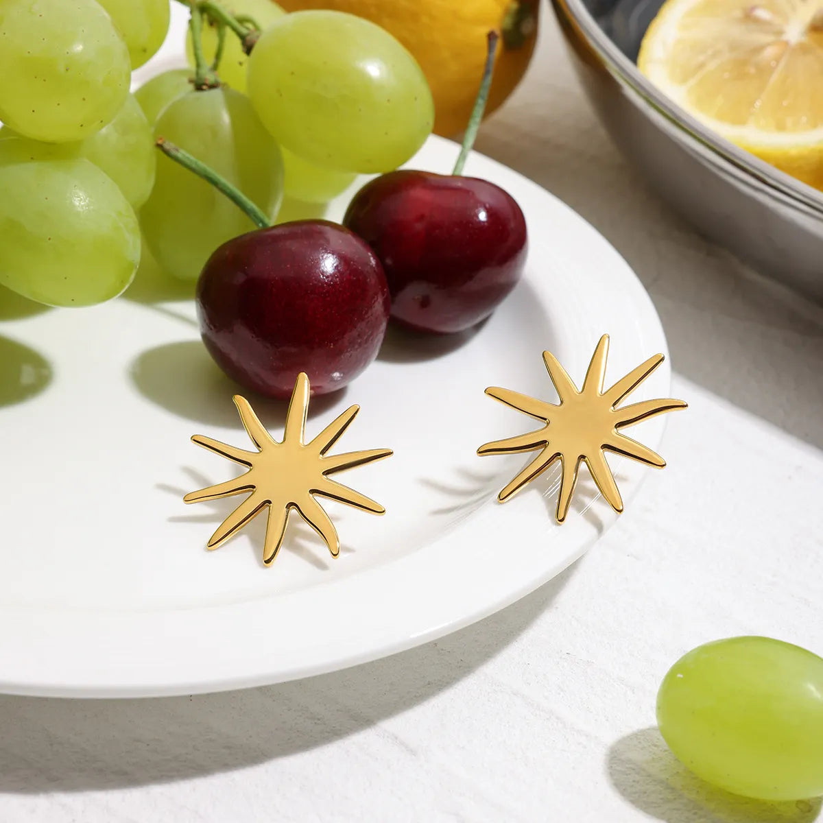 Fashorio Gold / One Size 18K Gold-Plated Starburst Stud Earrings