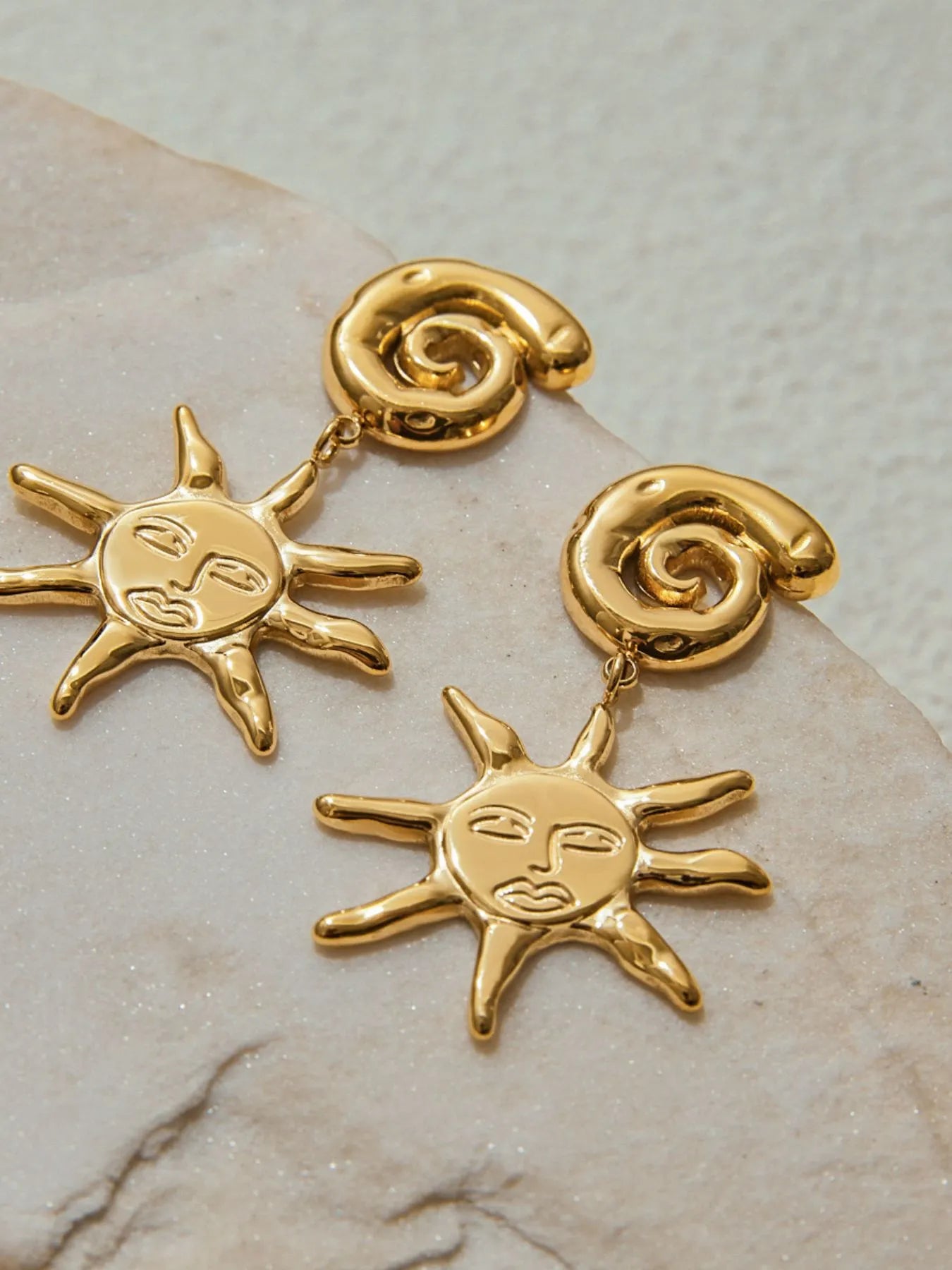 Fashorio Gold / One Size 18K Gold-Plated Sun Drop Earrings
