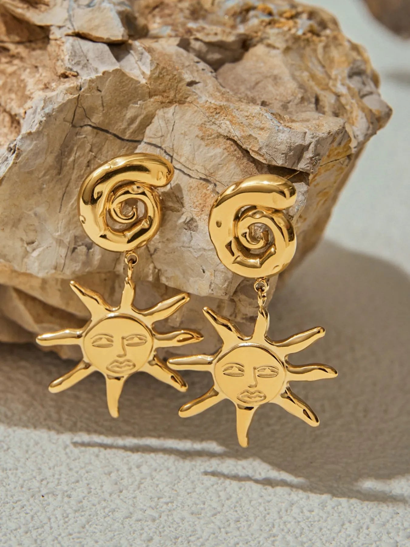 Fashorio Gold / One Size 18K Gold-Plated Sun Drop Earrings