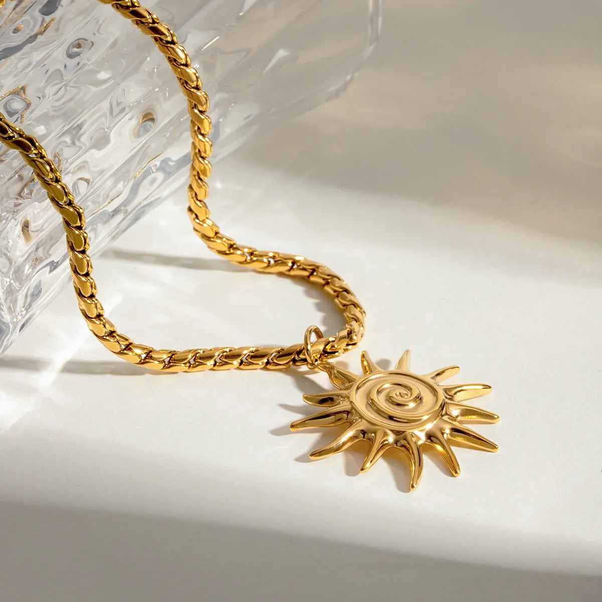 Fashorio Gold / One Size 18K Gold-Plated Sun Pendant Necklace
