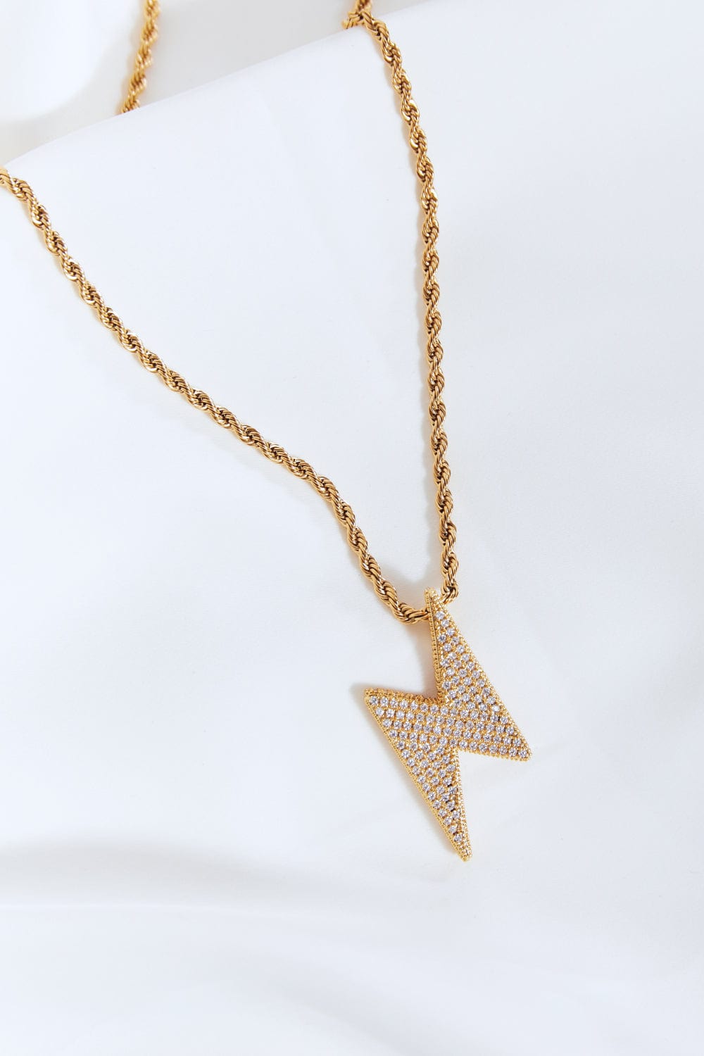 Fashorio Gold / One Size Brass Lightning Pendant Necklace