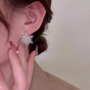 Fashorio Gold / One Size Christmas Snowflake Stud Earrings