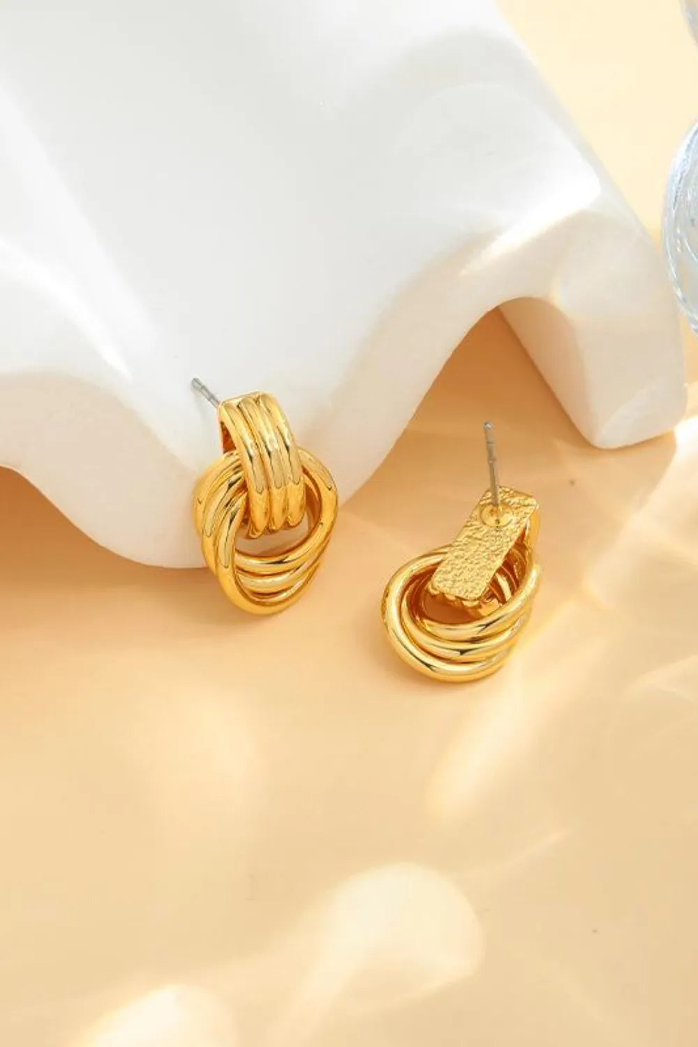 Fashorio Gold / One Size Gold-Plated Knotted Stud Earrings