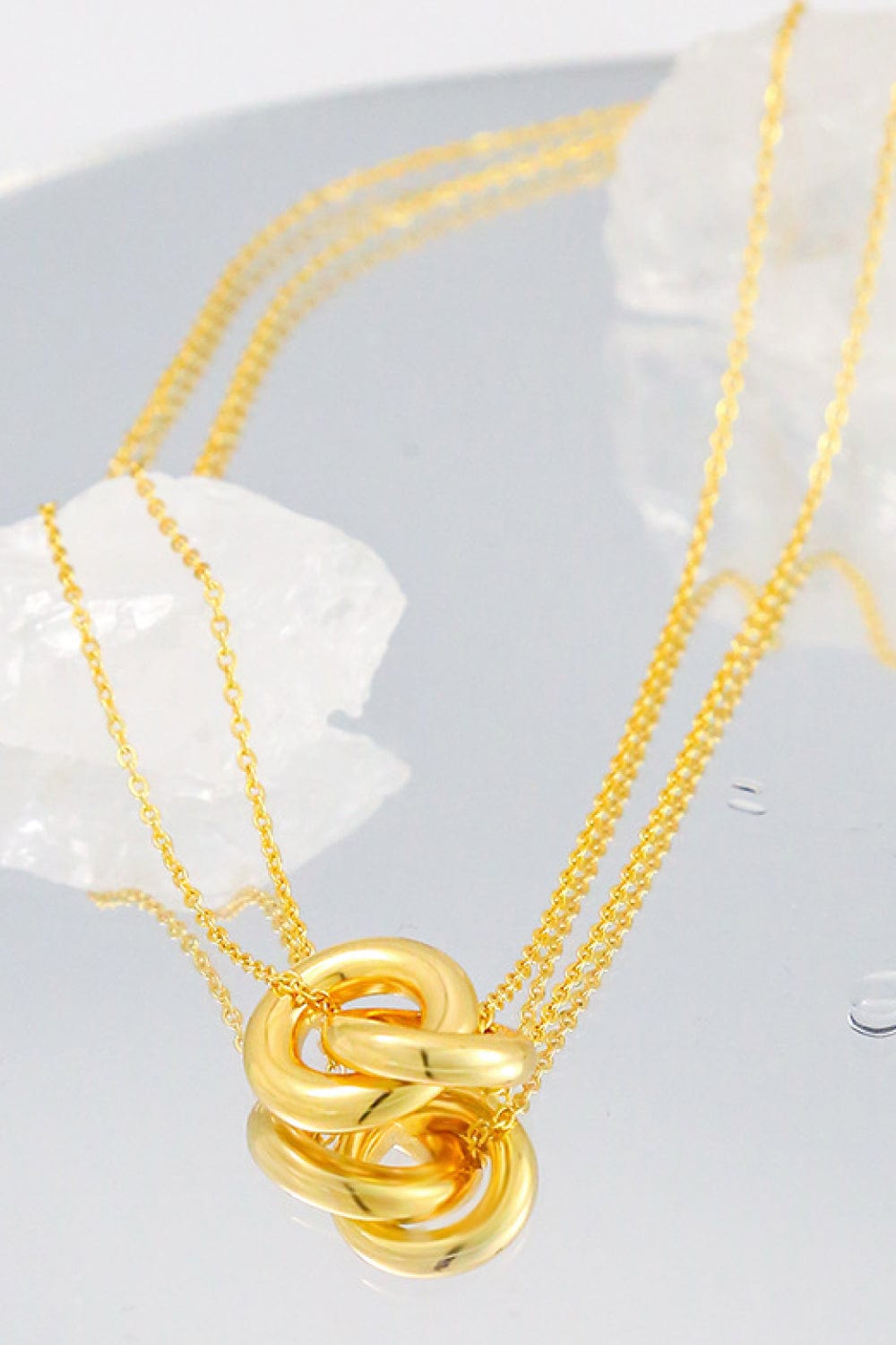 Fashorio Gold / One Size Linked Ring Pendant Chain Necklace