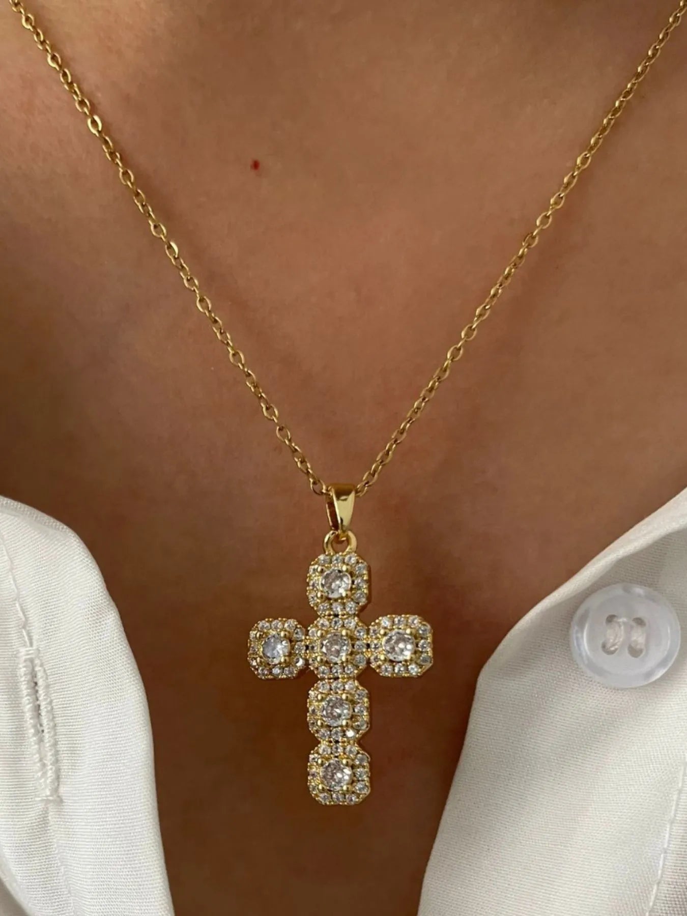 Fashorio Gold / One Size Stainless Steel Inlaid Zircon Cross Necklace