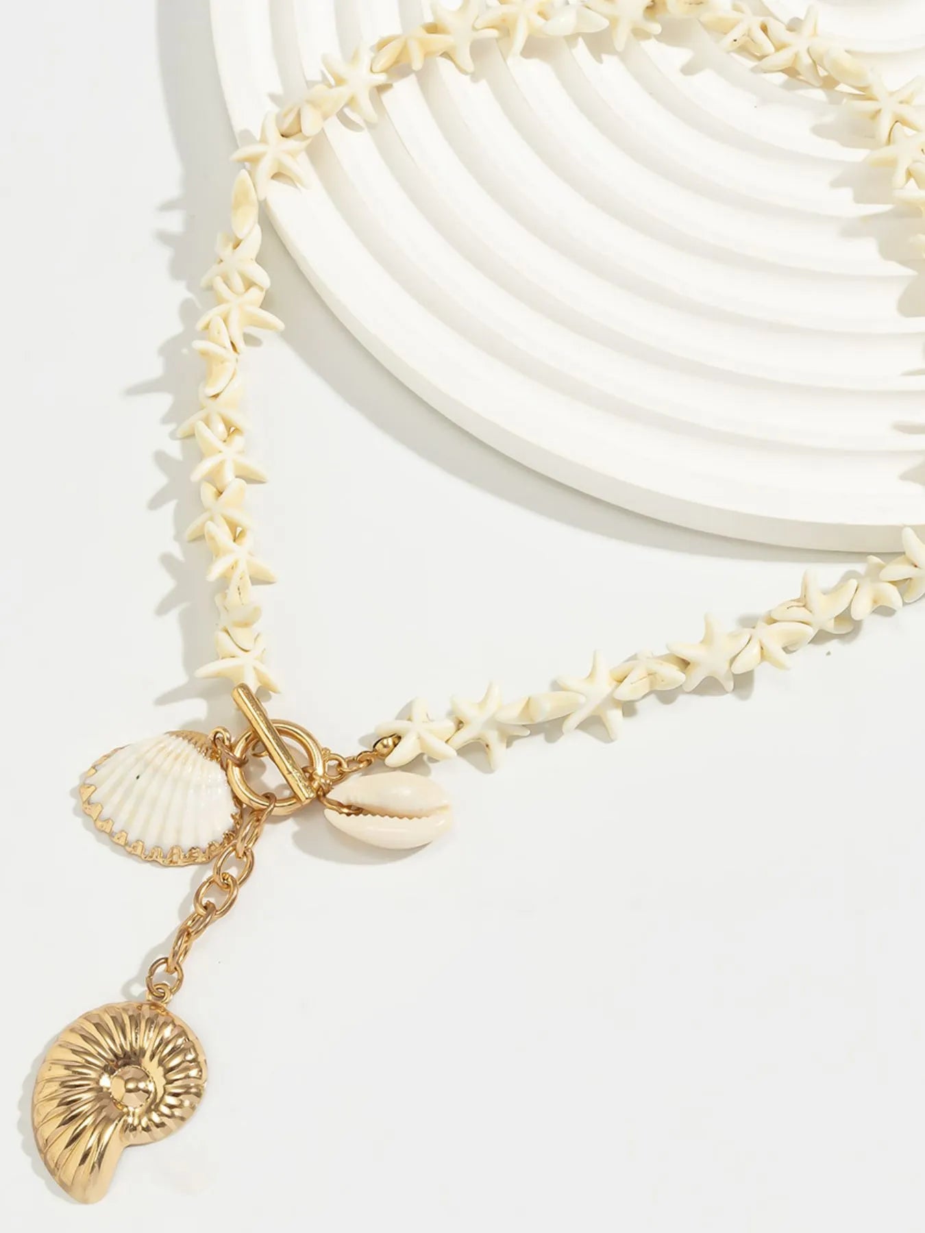 Fashorio Gold / One Size Starfish Shell Pendant Necklace