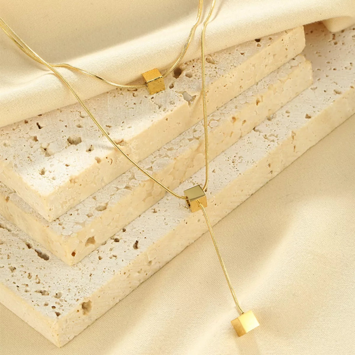 Fashorio Gold / onesize 18K Gold-Plated Double Layered Geometric Necklace