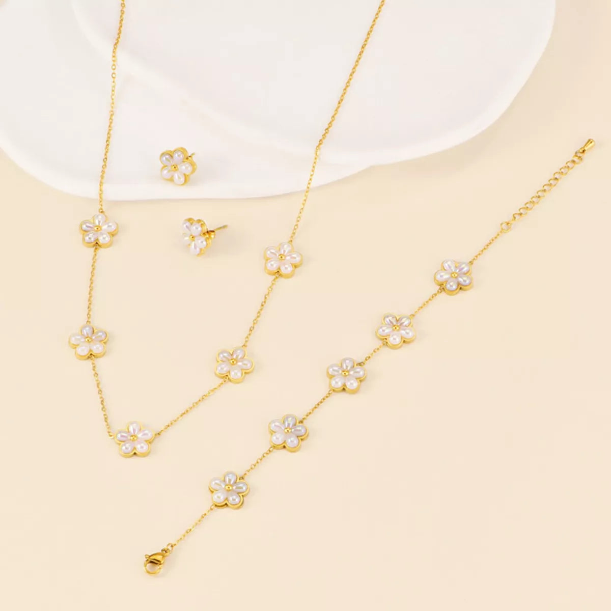 Fashorio Gold / onesize 18K Gold-Plated Flower Jewelry Set