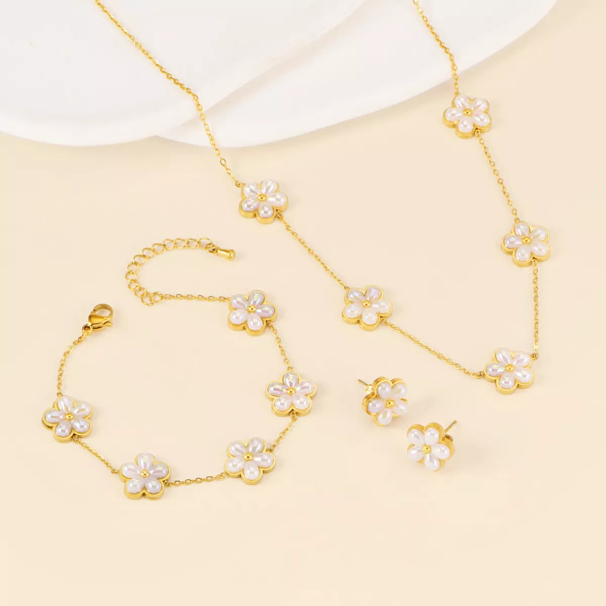 Fashorio Gold / onesize 18K Gold-Plated Flower Jewelry Set