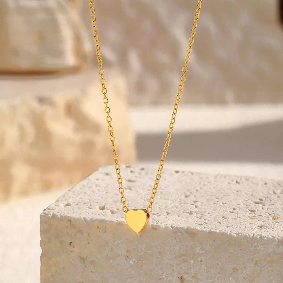 Fashorio Gold / onesize 18K Gold-Plated Heart Pendant Necklace