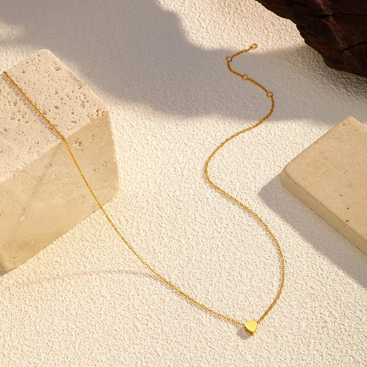 Fashorio Gold / onesize 18K Gold-Plated Heart Pendant Necklace