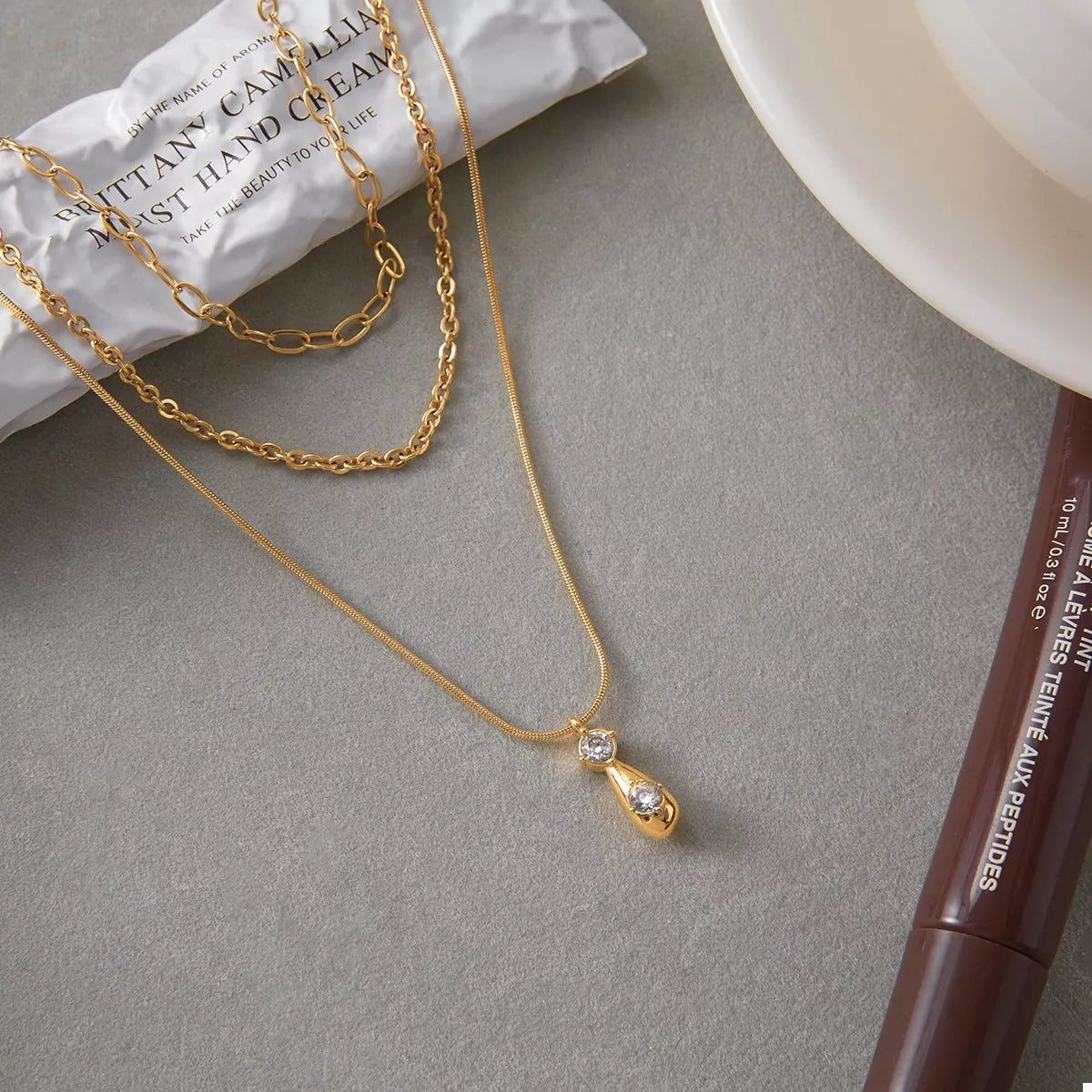 Fashorio Gold / onesize Three Layered Pendant Necklace