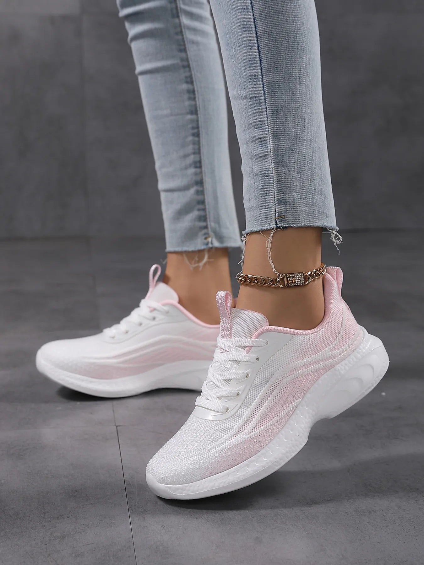 Fashorio Gradient Lace Up Mesh Breathable Athletic