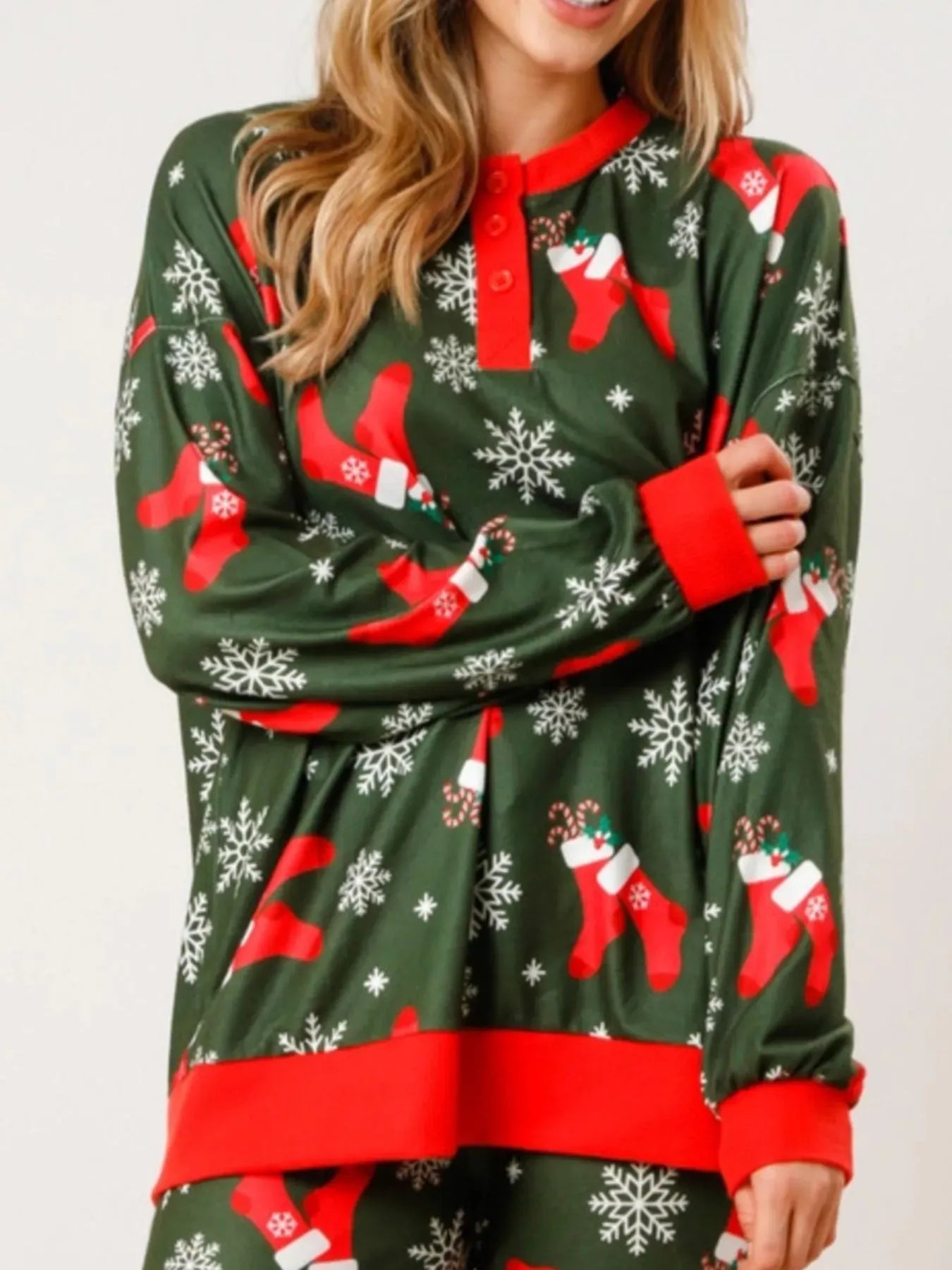 Fashorio Green / S Christmas Long Sleeve Top and Pants Lounge Set