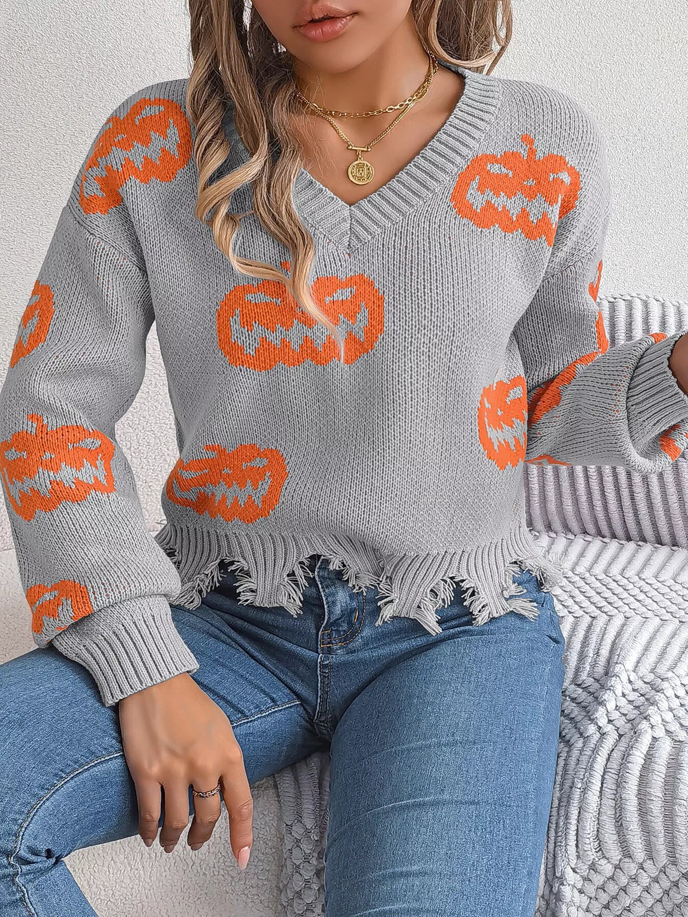 Fashorio Halloween Pumpkin Pattern Raw Hem V-Neck Sweater