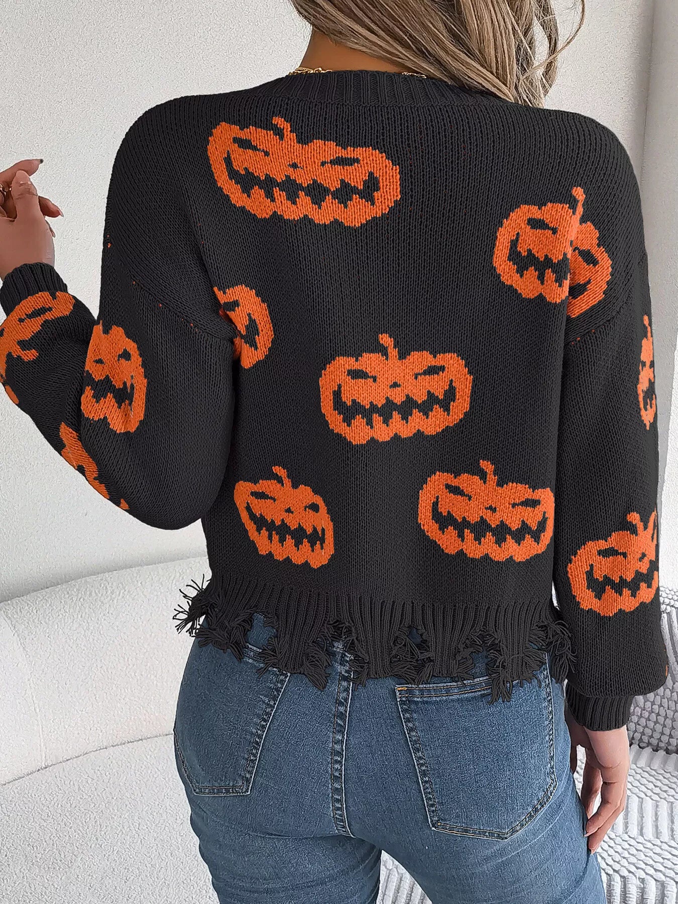 Fashorio Halloween Pumpkin Pattern Raw Hem V-Neck Sweater