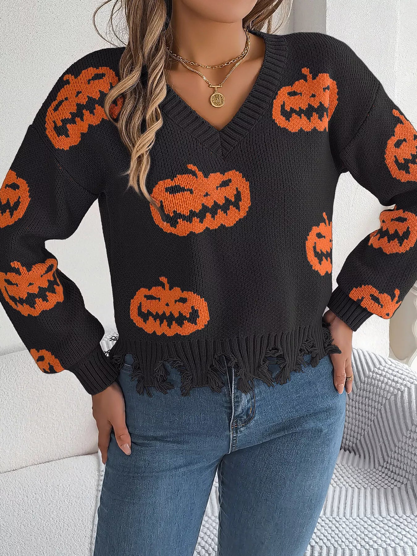 Fashorio Halloween Pumpkin Pattern Raw Hem V-Neck Sweater