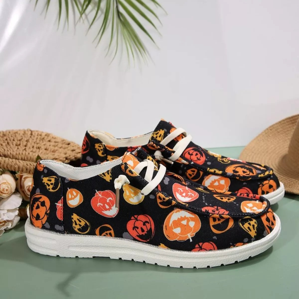 Fashorio Halloween Pumpkin Print Round Toe Sneakers