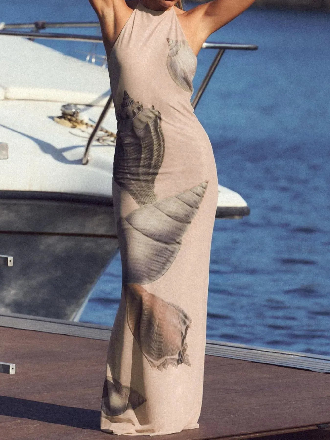 Fashorio Halter Neck Bodycon Maxi Dress