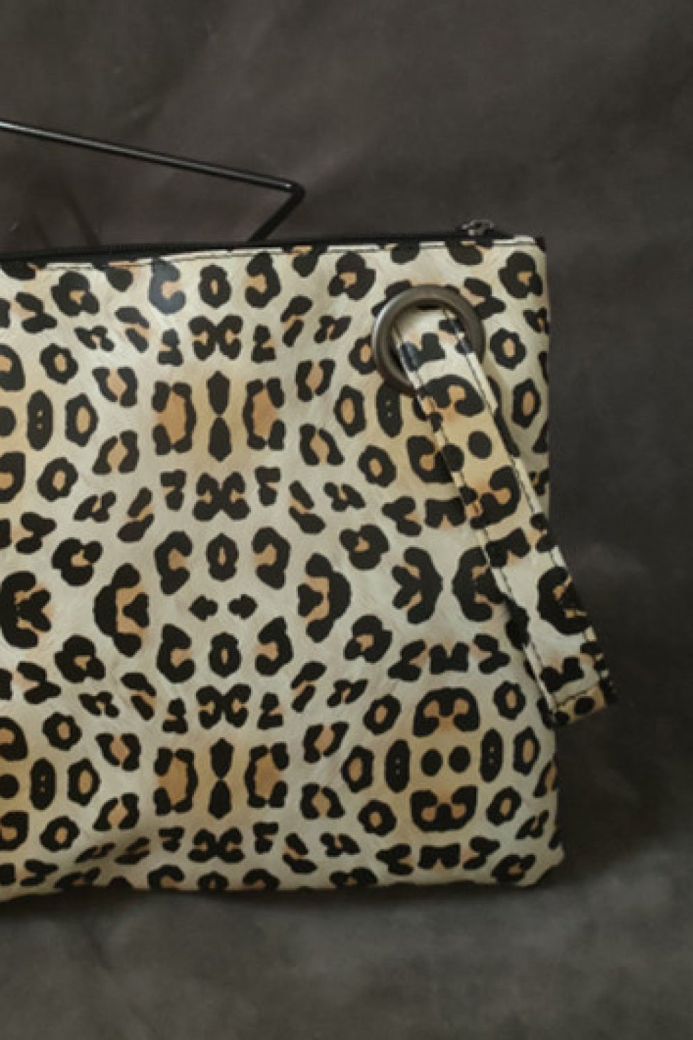 Fashorio Handbags Leopard PU Leather Clutch