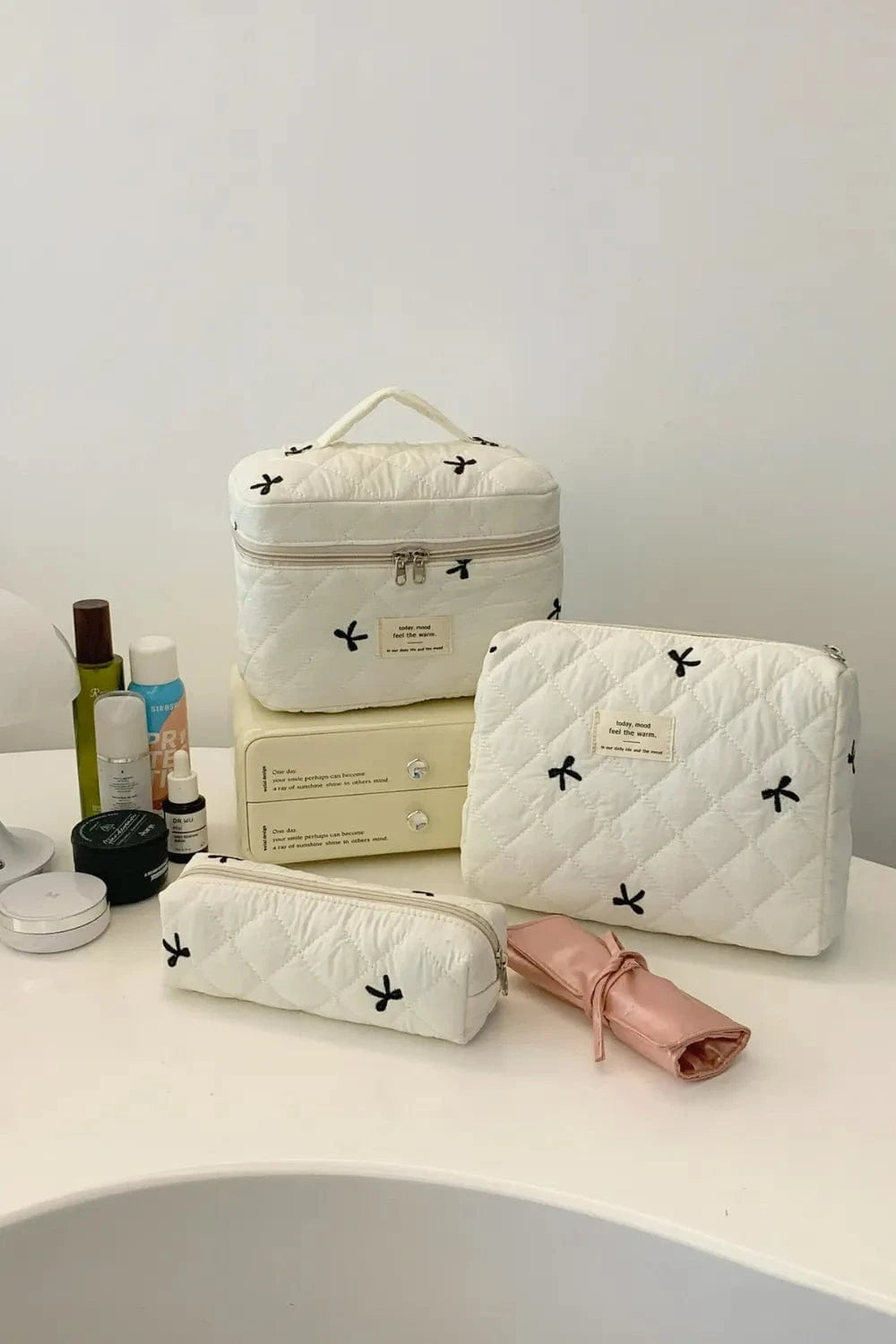 Fashorio Home Decor Accents 3 Piece Bow Quilted Cloth Storage Bag Set