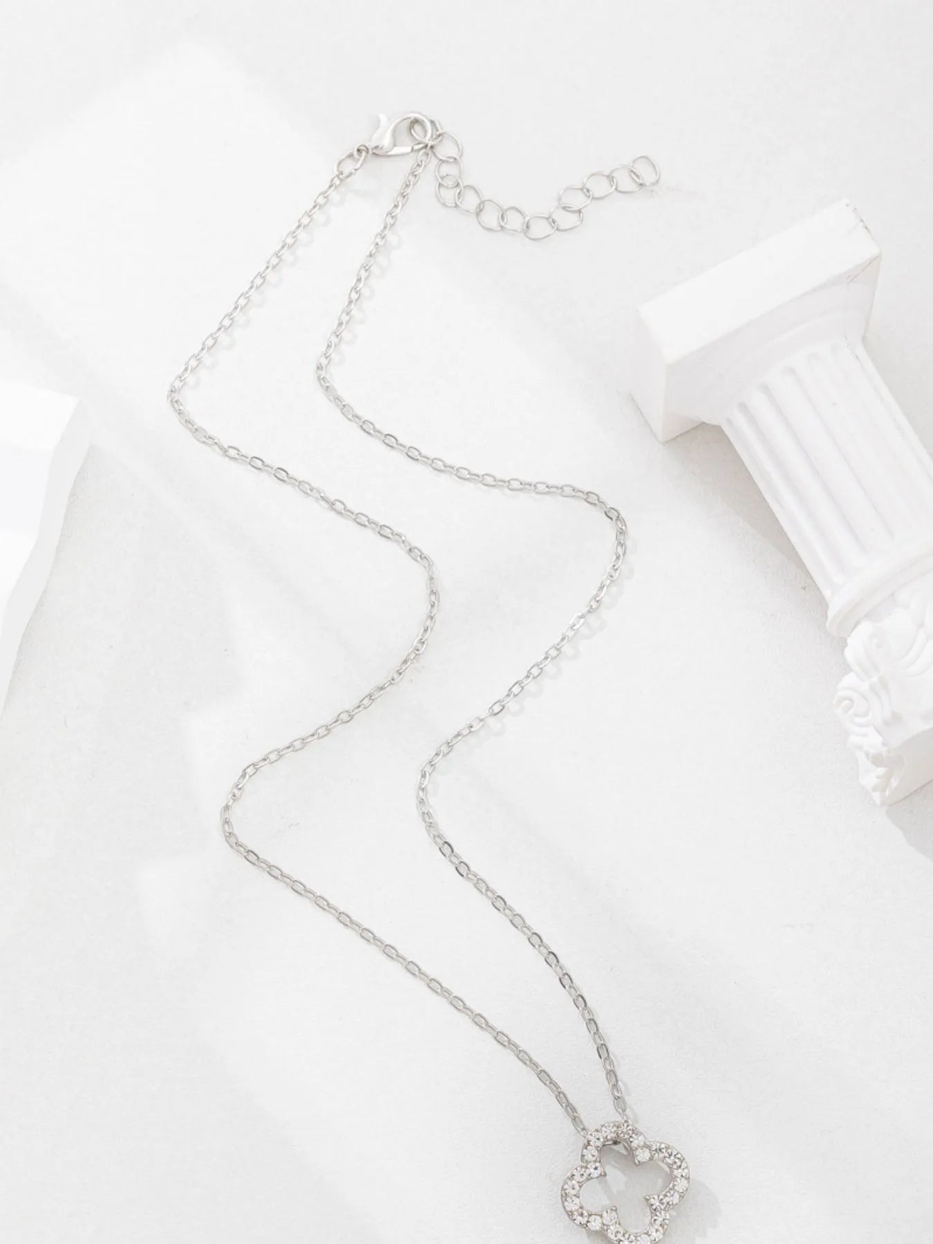 Fashorio Inlaid Zircon Clover Pendant Necklace