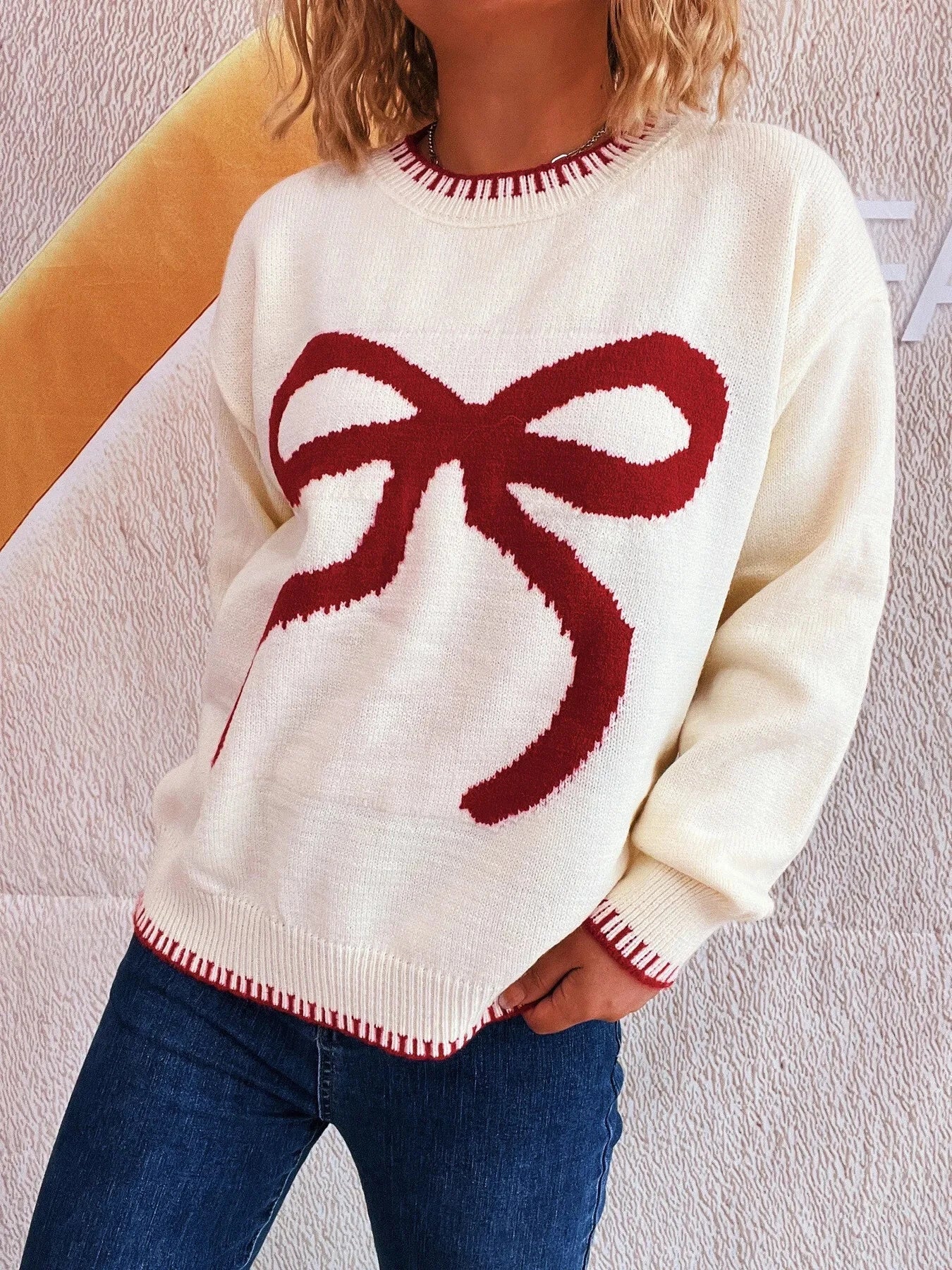 Fashorio Knit Tops White / One Size Bow Pattern Round Neck Sweater