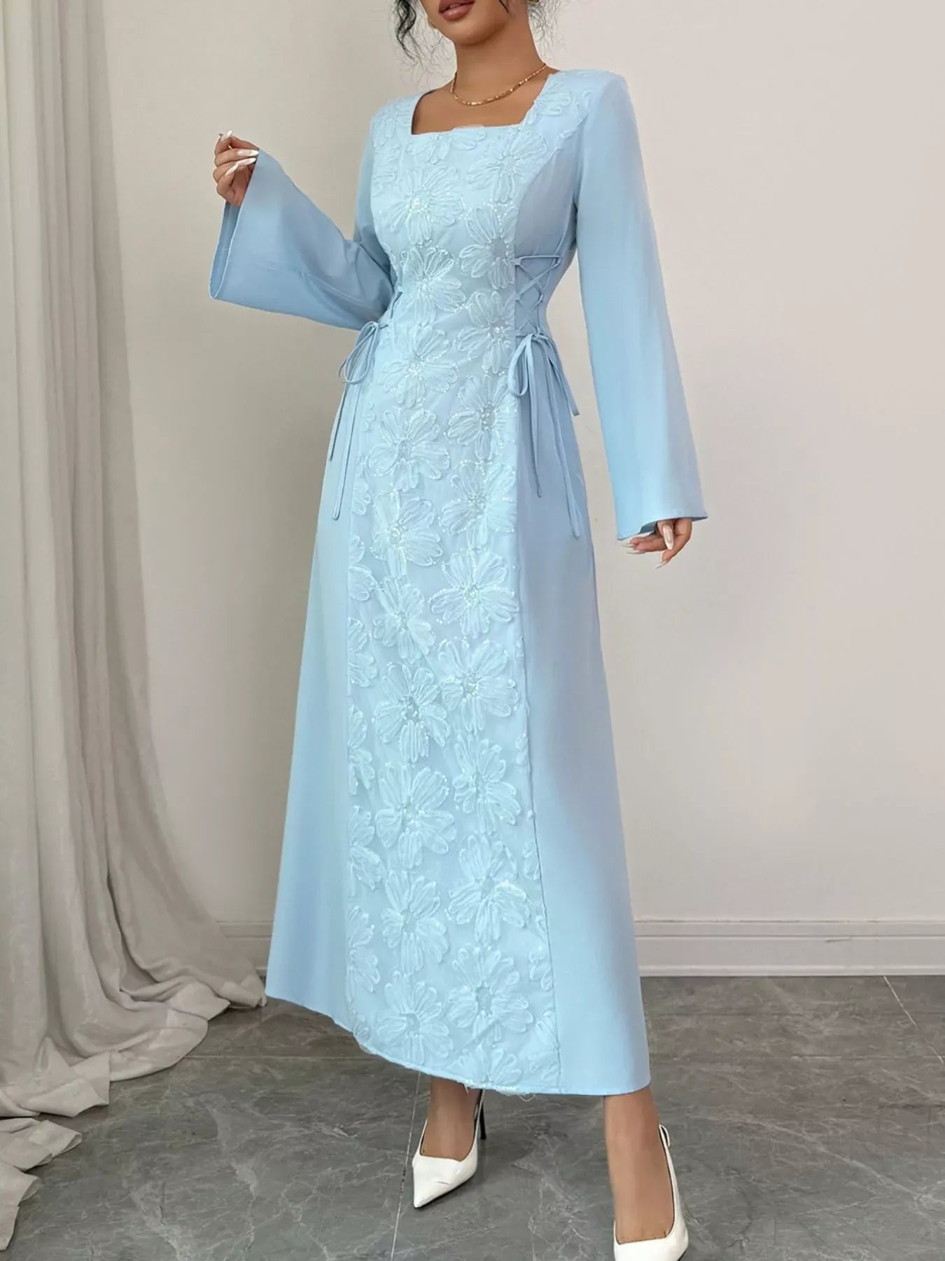 Fashorio Lace Up Square Neck Long Sleeve Maxi Dress