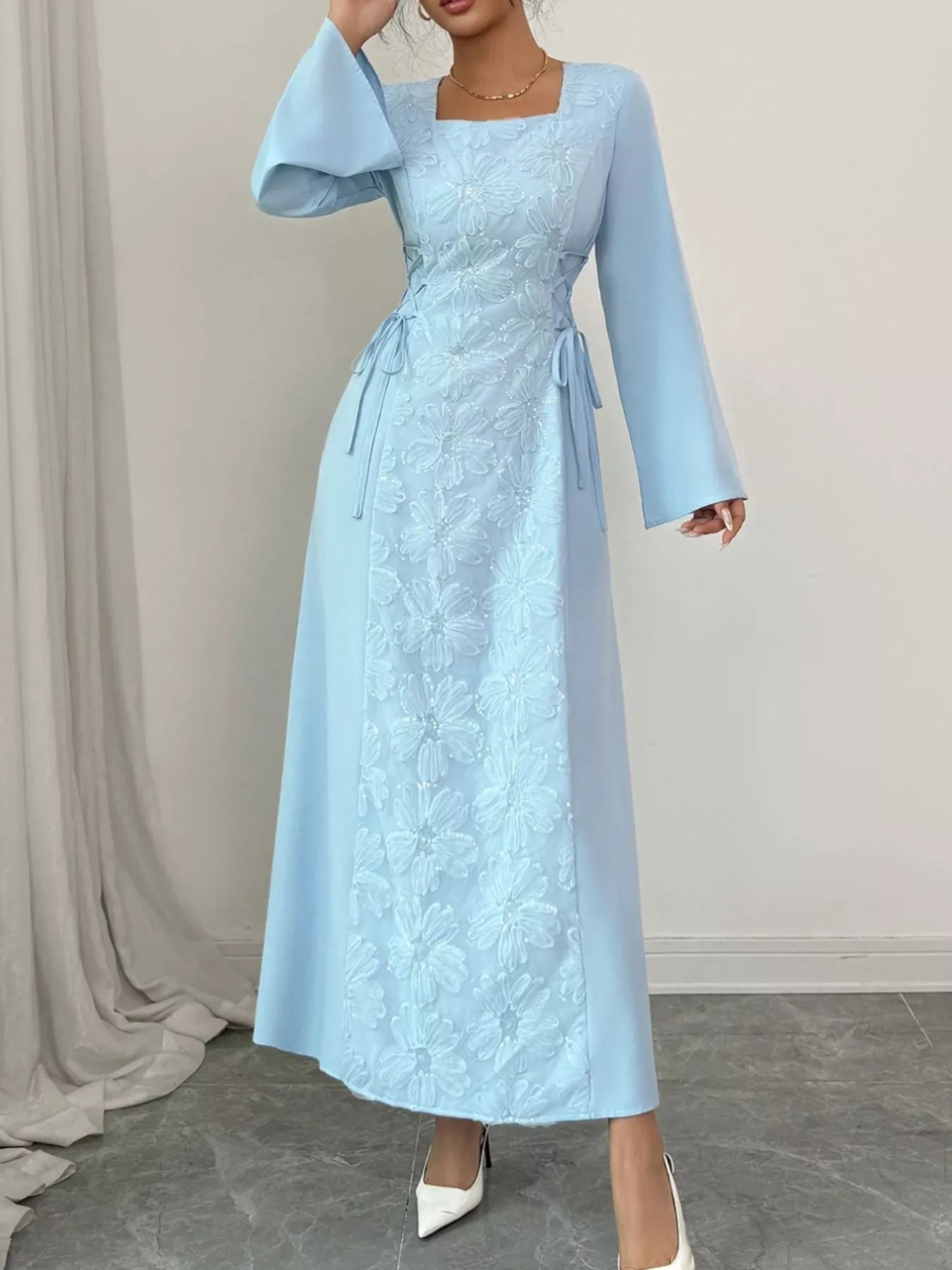 Fashorio Lace Up Square Neck Long Sleeve Maxi Dress