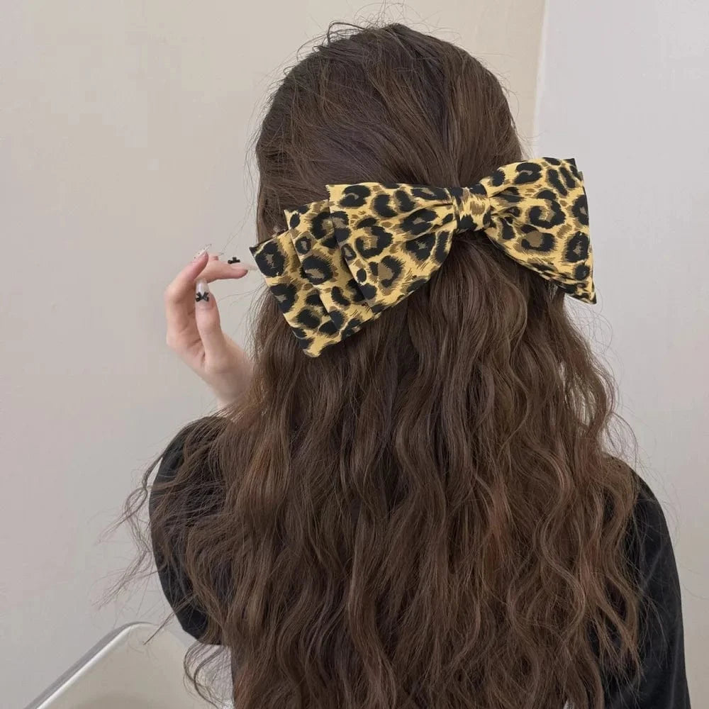 Fashorio Leopard / One Size 2 Piece Leopard Bow Hair Clip