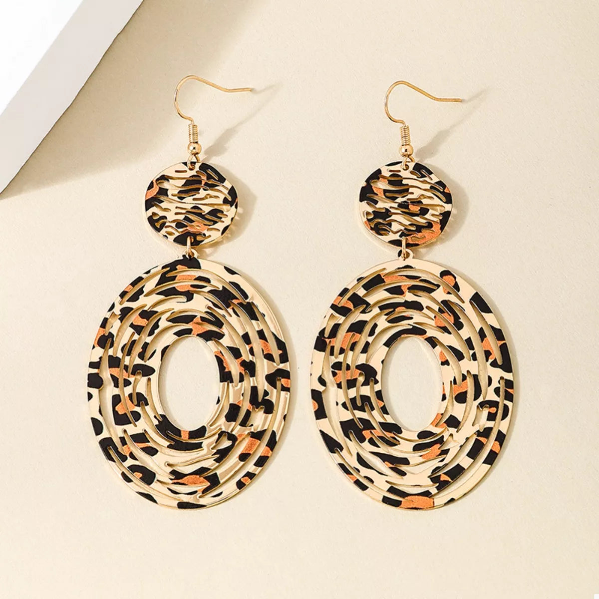 Fashorio Leopard Print / One Size Leopard Print Dangle Earrings
