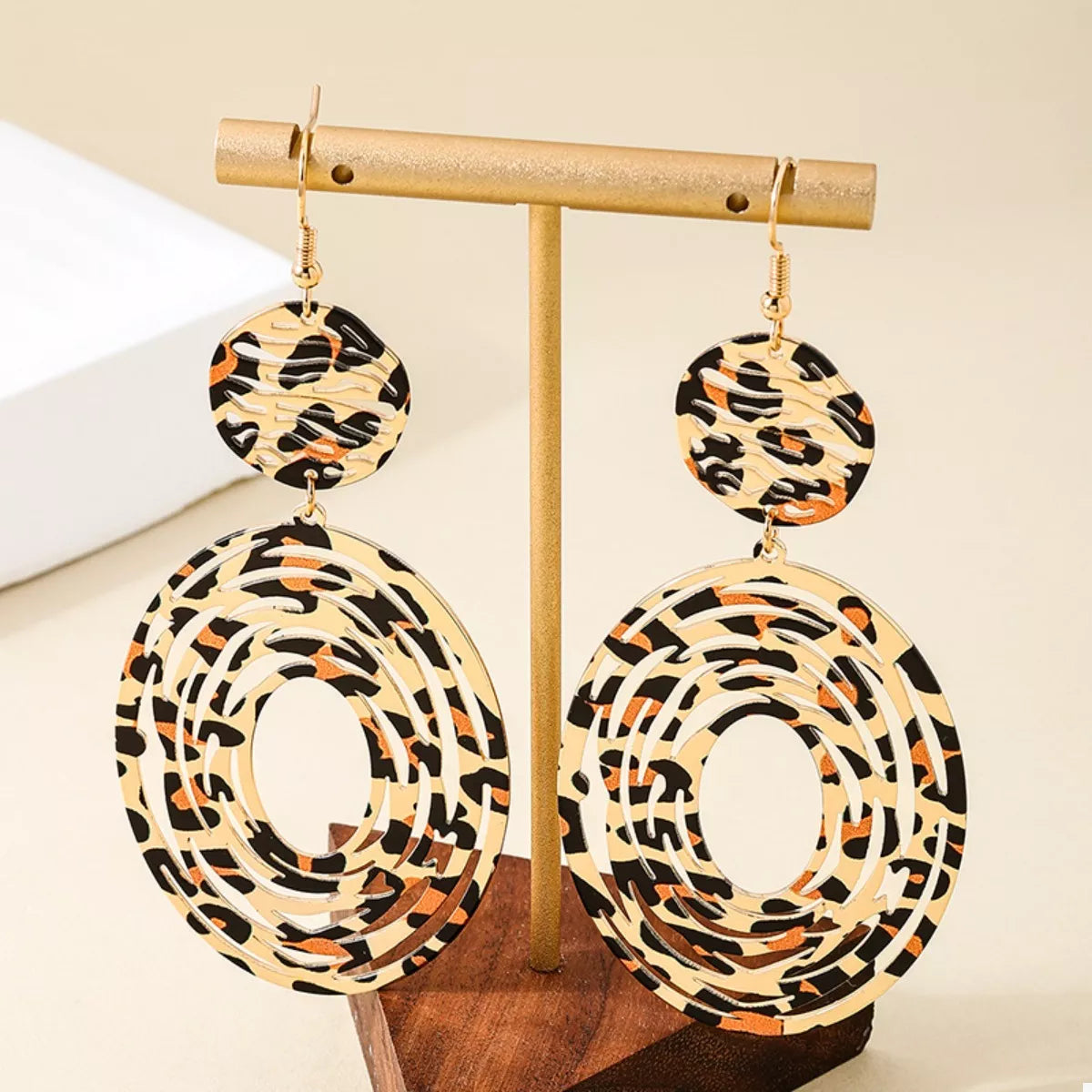 Fashorio Leopard Print / One Size Leopard Print Dangle Earrings