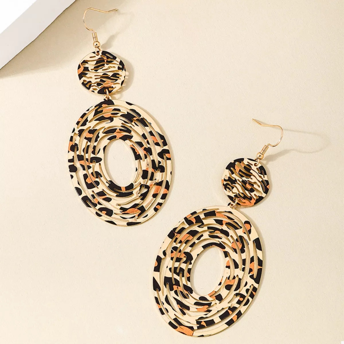 Fashorio Leopard Print / One Size Leopard Print Dangle Earrings