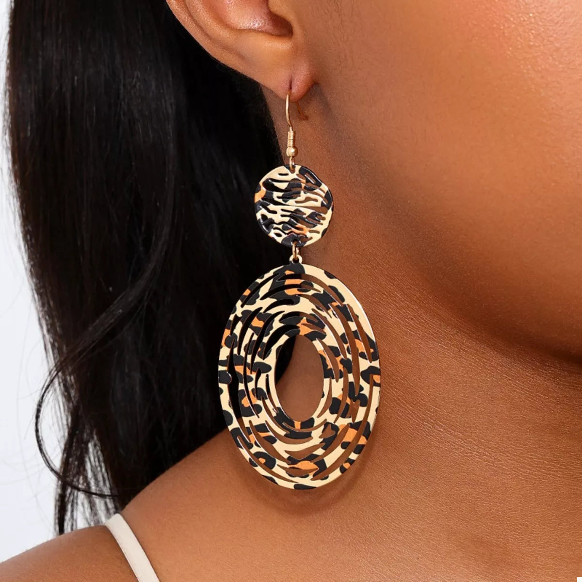 Fashorio Leopard Print / One Size Leopard Print Dangle Earrings