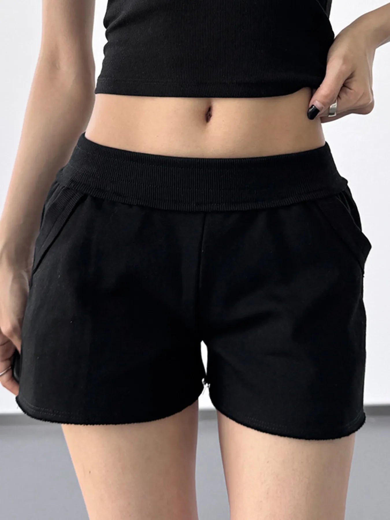 Fashorio Letter Back Shorts