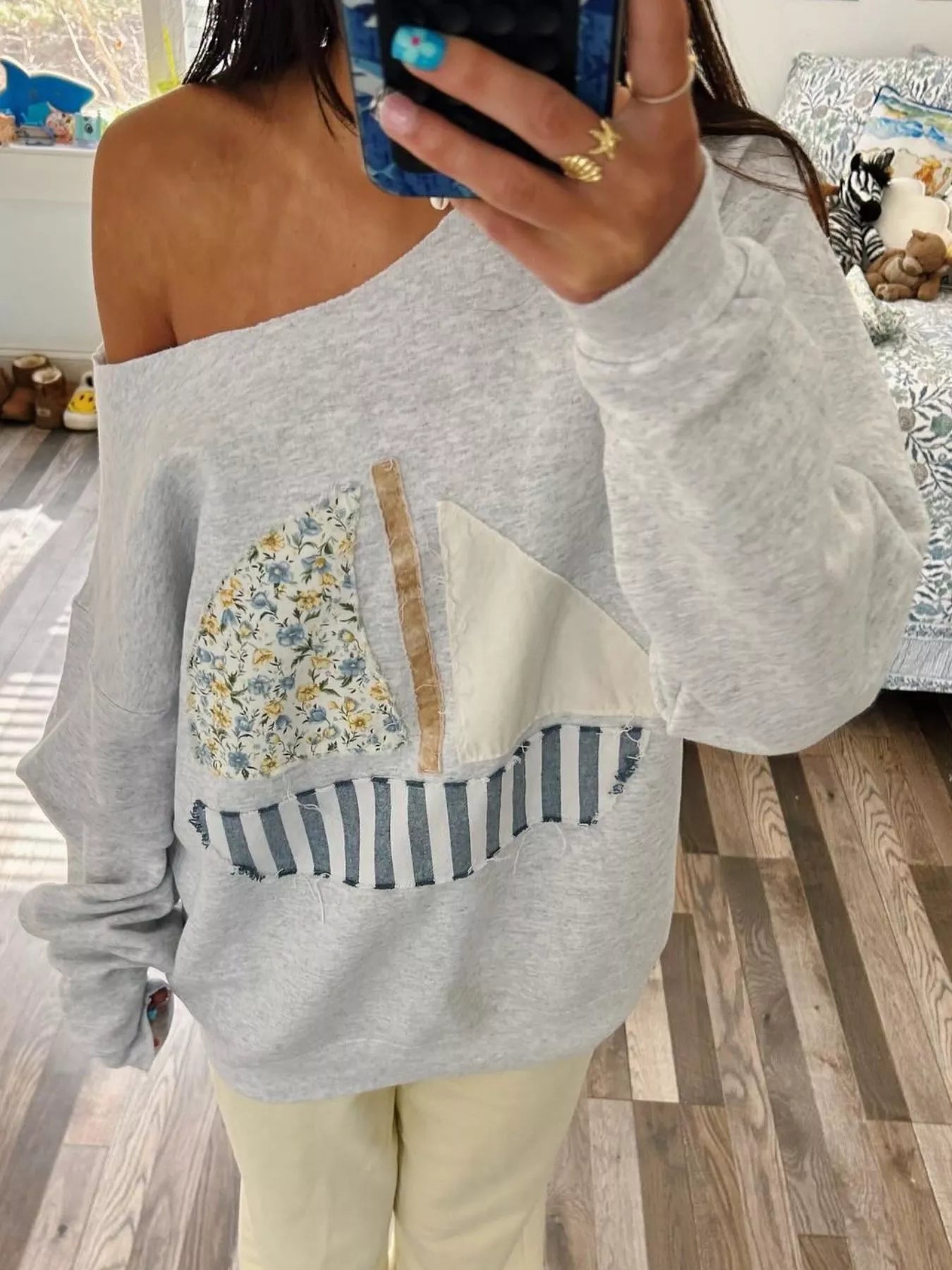 Fashorio Light Blue / S Boat Neck Long Sleeve Patchwork Sweatshirt