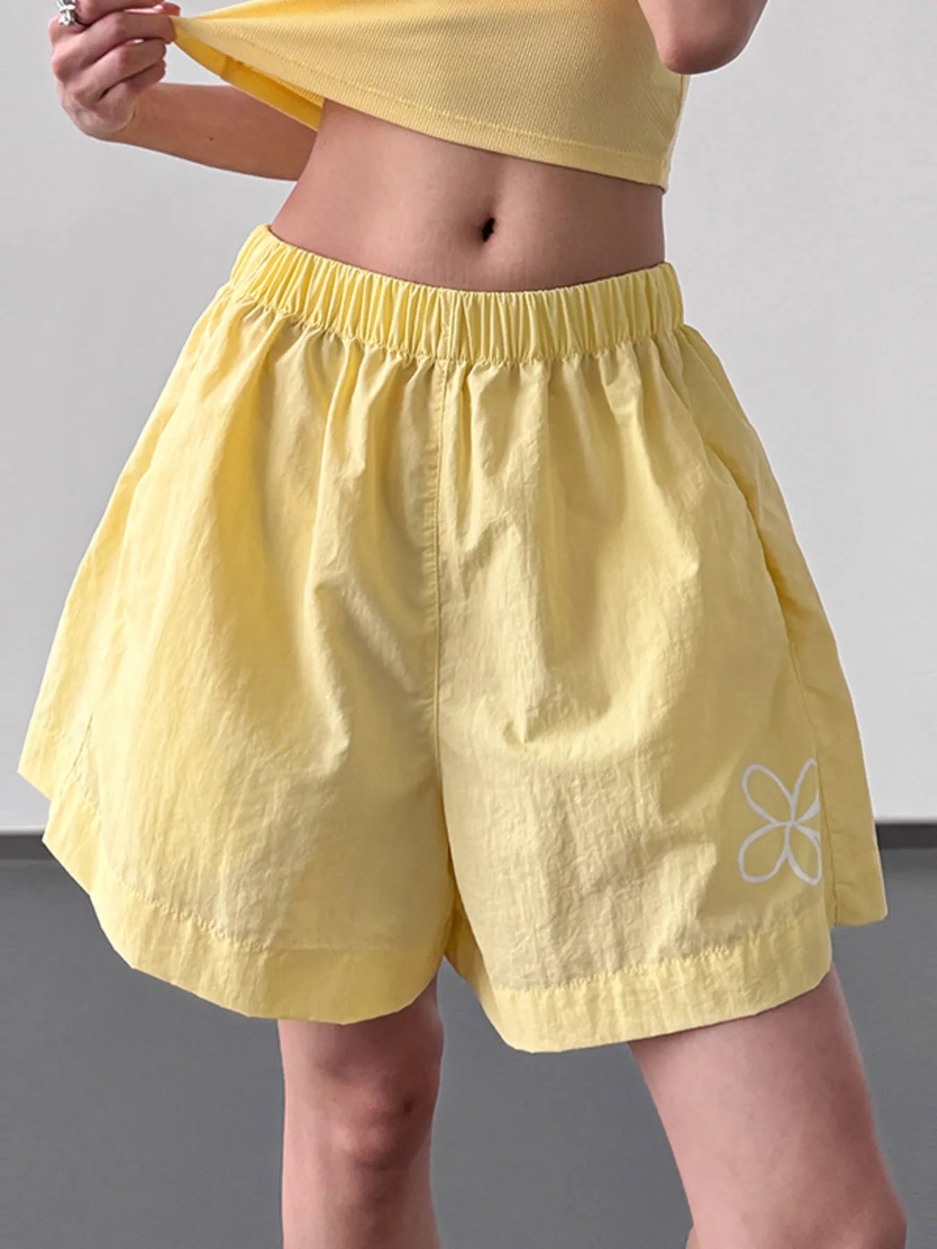 Fashorio Light Yellow / S Elastic Waist Shorts