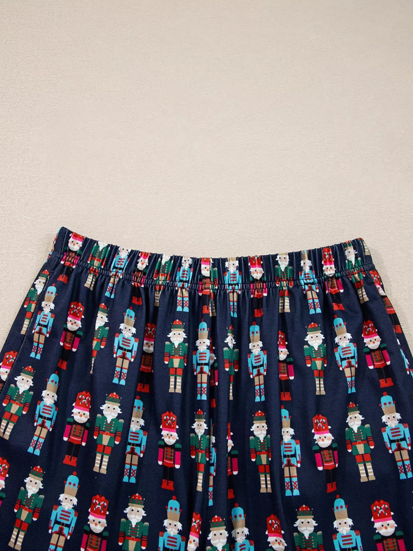 Fashorio Mama Claus Plaid Letter Tee and Nutcracker Shorts 2pcs Lounge Set